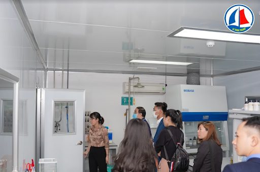 La Terre France chào đón Group Chiến Lược và Quản Trị Sản Xuất ghé thăm