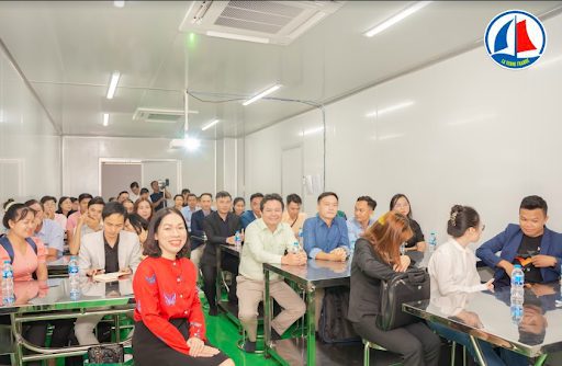 Sự kiện Factory Tour nhà máy GMP La Terre France