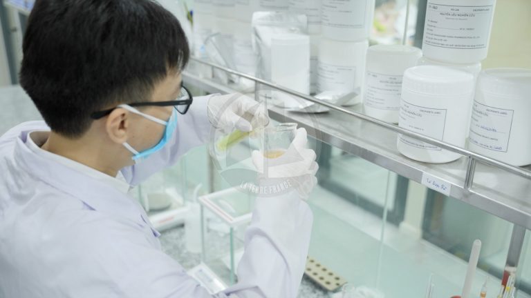 Nhà máy dược mỹ phẩm La Terre France Phòng máy R D 3