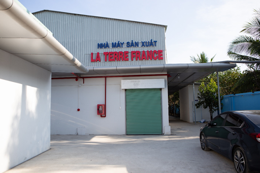 xuỏng sản xuat gia cong mỹ phảm 2