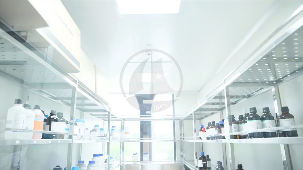 Trang Chủ 53 Nhà máy dược mỹ phẩm La Terre France Phòng hóa chất 2