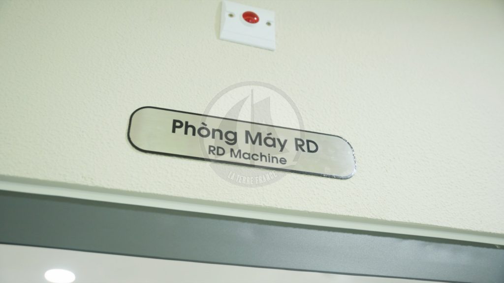 Trang Chủ 24 Nhà máy dược mỹ phẩm La Terre France Phòng máy R D