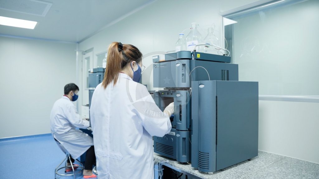 Trang Chủ 22 Nhà máy dược mỹ phẩm La Terre France Phòng thiết bị 2