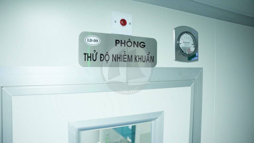 Trang Chủ 15 Nhà máy dược mỹ phẩm La Terre France Phòng thử độ nhiễm khuẩn